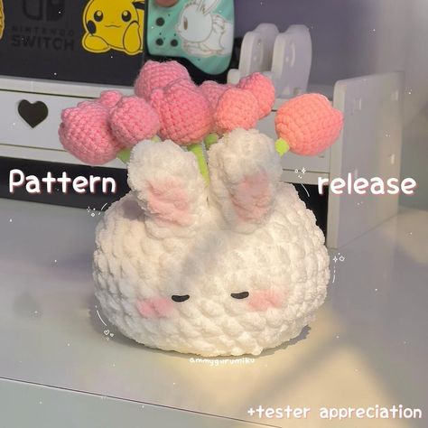 anum 🇵🇸 | 👾 Free BMO Pattern 👾 (+youtube tutorial) + Giveaway Hello everyone (∗˃̶ ᵕ ˂̶∗) Finallyyy my low sew and no sew BMO pattern is here! I’m… | Instagram Bmo Crochet Pattern Free, Bmo Crochet, Vase Pattern, Interactive Experience, No Sew, Crochet Bunny, Youtube Tutorials, Youtube Video, Hello Everyone