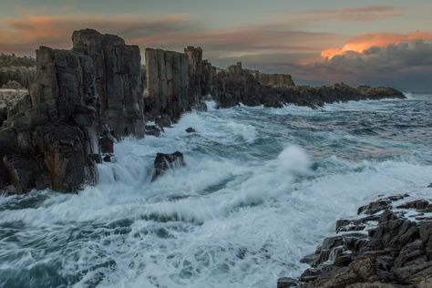 Kiama Australia, Australian Adventures, Aussie Summer, Eerie Places, Basalt Columns, Travel Wishes, Australia Travel Guide, New South Wales Australia, Best Sunset