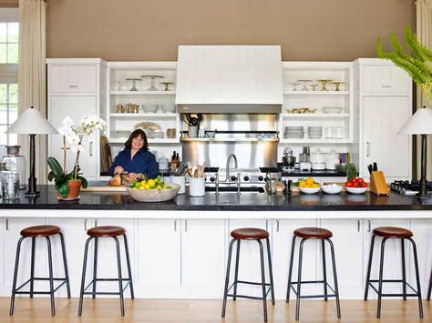 This is her kitchen, the one in the barn, that is: | 10 Reasons Why The Barefoot Contessa Is Better Than You Ina Garden, Bright House, Barn Kitchen, Shingle Style Homes, Barefoot Contessa, Food Network Magazine, Chefs Kitchen, Kitchen Layout, Food Network