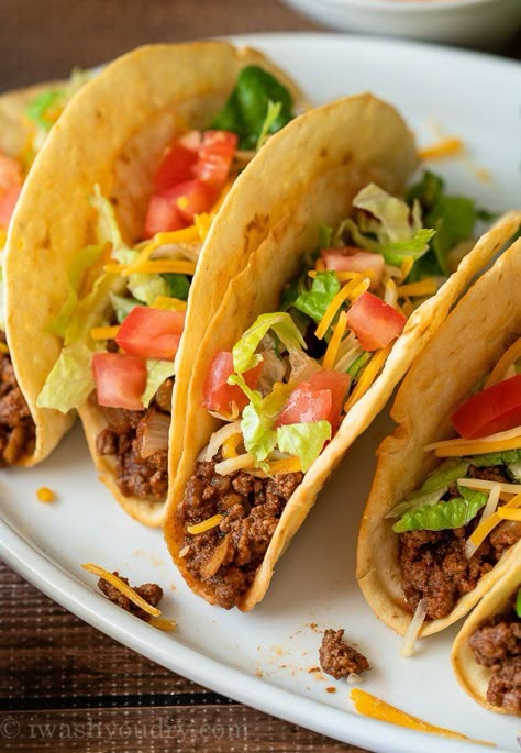 Ground Beef Tacos Recipe Tacos Tuesday, Taco Recipes Ground Beef, Ground Beef Lunch, Taco Dishes, Hard Shell Tacos, Taco Soup Recipe Easy, Ground Beef Taco, Beef Tacos Recipes, Homemade Taco Seasoning Recipe