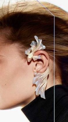 Bioplastic Jewellery, Sea Inspired Outfits, Siren Earrings, Siren Jewelry, Halloween Costumes 2022, Round Of Applause, Mermaid Aesthetic, Halloween This Year, Creative Halloween Costumes