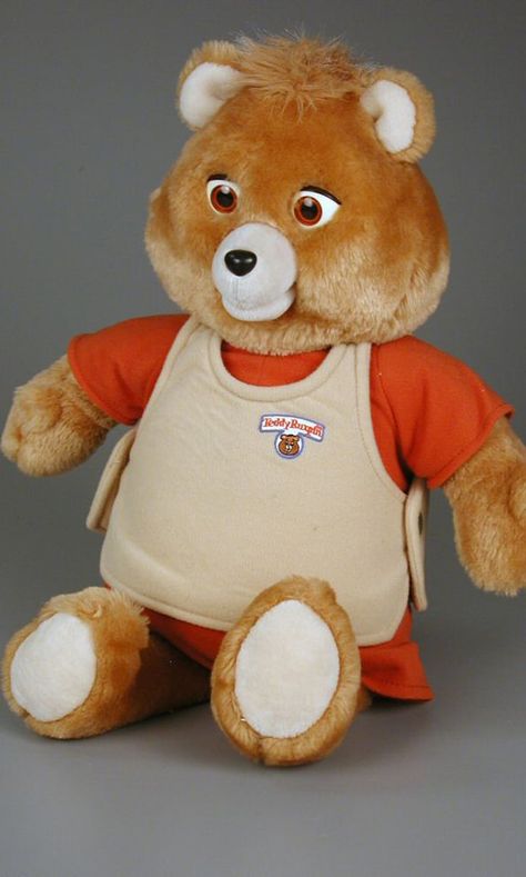 Best Toys From the '80s and '90s 90s Stuff Nostalgia, Toys From The 80s, Teddy Ruxpin, 90s Stuff, 1980s Childhood, Talking Toys, 1980s Toys, 90s Toys, Nostalgic Toys