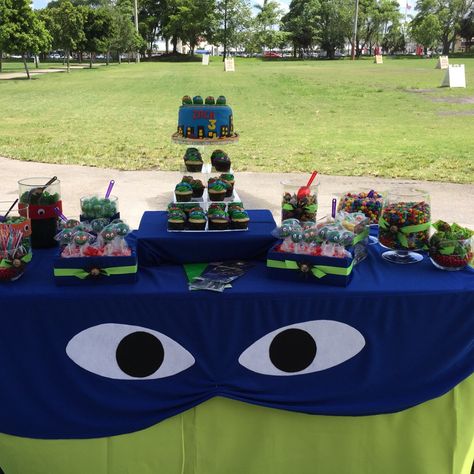 Candy table Ninja Turtles Table Decorations, Tmnt Dessert Table, Ninja Turtle Candy Table, Tmnt Table Decorations, Ninja Turtle Table Decorations, Ninja Turtles Birthday Decorations, Tmnt Birthday Party Ideas Decorations, Ninja Turtle Food Ideas, Ninja Turtles Birthday Party Ideas Decorations