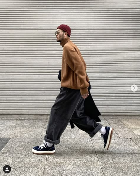 Japanese Streetwear Mens, Lounge Wear Stylish, Japanese Street Fashion Men, Japan Fashion Street, Japan Streetwear, Minimalist Fashion Men, African Clothing For Men, Mens Fashion Classic, Mens Fashion Classy