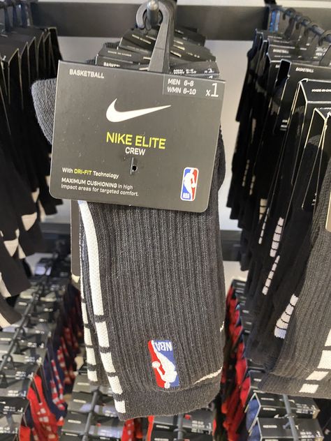 NIKE ELITE BASKETBALL CREW SOCKS Nike Elite, Christmas Presents, Crew Socks, Dri Fit, Basketball, Socks, Nike, Birthday, Electronic Products