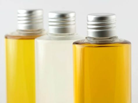 There are many different types of oils that are good for your skin and can be used as natural skin care. Make the switch to save money and reduce toxins. Bat For Lashes, Tan Accelerator, Makeup Tip, Creme Anti Age, Best Hair Oil, Natural Hair Oils, Damaged Hair Repair, Hair Problems, Eye Makeup Remover