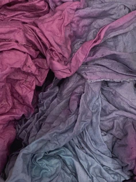 Blueberry Dye — Laura Filas Blueberry Dye Fabric, Natural Dye Quilt, Blueberry Dye, How To Dye Polyester, How To Make Iron, Blueberry Water, Dye Polyester Fabric, Diy Dye, Blueberry Juice