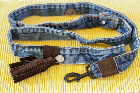 DIY Denim Dog Leash | ehow Dog Leash Diy, Denim Dog Collar, Diy Dog Toys, Diy Denim, Denim Dog, Denim Projects, Dog Clothes Patterns, Jean Crafts, Recycle Jeans