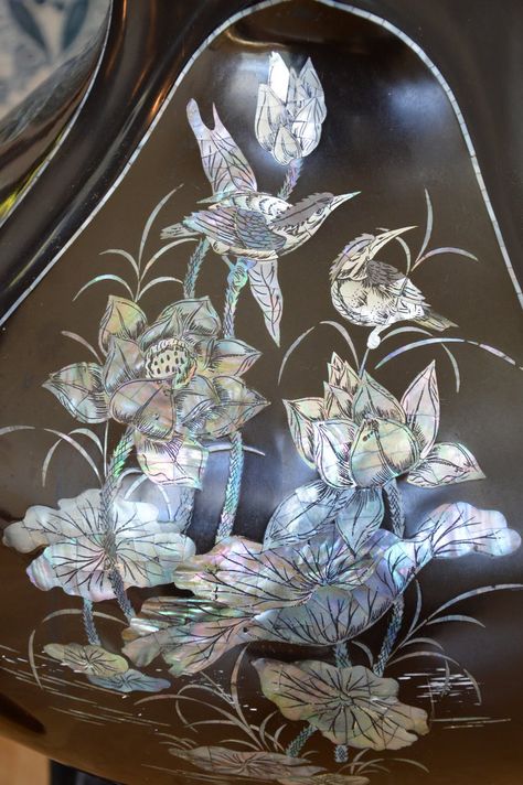 Vietnamese art in mother-of-pearl by A1Z2E3R Mother Of Pearl, Tatting, Crown Jewelry, Art