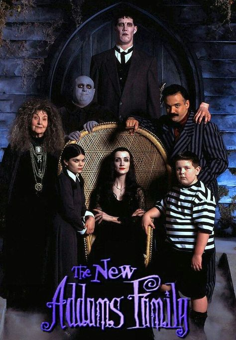 Addams Family Show, Munster Family, Original Addams Family, Addams Family Series, The Adams Family, Family Tv Series, Addams Family Movie, Gomez And Morticia, Swiss Family Robinson