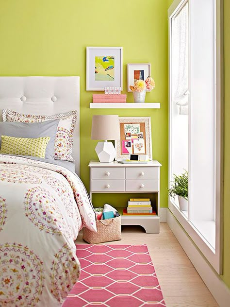 Just because bedrooms are for resting doesn't mean the color palette has to be boring: http://www.bhg.com/rooms/bedroom/color-scheme/bedroom-colors/?socsrc=bhgpin051814freshandfuncolorscheme&page=7 Storage Hacks Bedroom, Happy Room, Bedroom Color Schemes, Tiny Bedroom, Organization Bedroom, Bedroom Colors, Bedroom Storage, Design Case