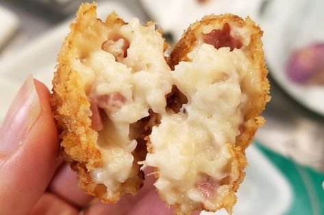 Croquetas de Jamón Serrano Recipe - Traditional Spanish Ham Croquettes - Spanish Sabores Ham Croquettes Recipe, Flavored Mashed Potatoes, Ham Croquettes, Cheese Croquettes, Spanish Ham, Traditional Spanish Recipes, Croquettes Recipe, Serrano Ham, Spain Food