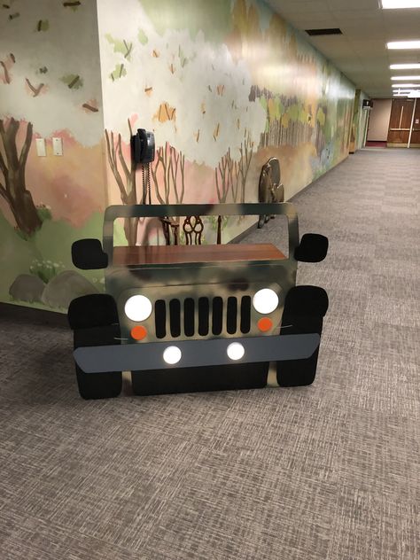 Diy Cardboard Jeep Photo Prop, Safari Jeep Photo Booth, Safari Jeep Cardboard Diy, Jeep Decorations Interior, Jeep Photo Booth, Jeep Decorations, Safari Photo Booth, Car Decorations Interior, Trunker Treat Ideas