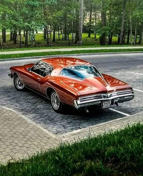 Classic Cars Usa, Buick Cars, Old Vintage Cars, Cars Usa, Vintage Muscle Cars, Buick Riviera, Vintage Muscle, American Classic Cars, Classy Cars