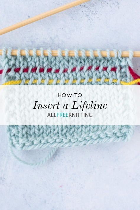 Lace lovers: this is essential information! Learn how to insert a lifeline the easy way. Crochet Help, Diy Knitting Projects, Yarn Creations, Knitting Hacks, Bamboo Knitting Needles, Large Knitting, Knitting Help, Knitting Basics, Beginner Knitting Patterns