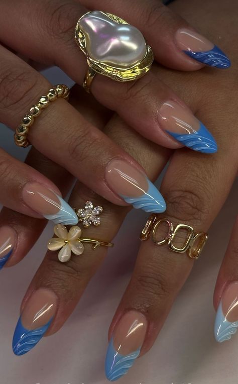 Blue White Nails Design, Blue Pearl Nails, Almond Blue Nails, Quince Nails, Blue And White Nails, Cute Simple Nails, Cute Nail Art Designs, Summery Nails, Stiletto Nails Designs