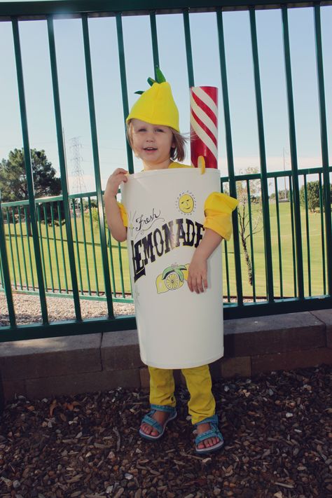 A sweet DIY Halloween costume for the kid this year… a cup of lemonade! A hot glue gun, 3 pieces of poster board (2 for the cup and 1 for the straw), a little paint and felt for a lemonhead! I used this free pattern for an apple hat in yellow and green (http://www.fleecefun.com/halloween-hat-pack.html). #halloween #costume #kid #sweet #lemonade #cup #diy #posterboard #straw Lemonade Costume Diy, Lemonade Costume, Lemonade Float, Lemon Costume, Cup Of Lemonade, Mummy Costumes, Lemonade Cup, Diy Lemonade, Apple Hat