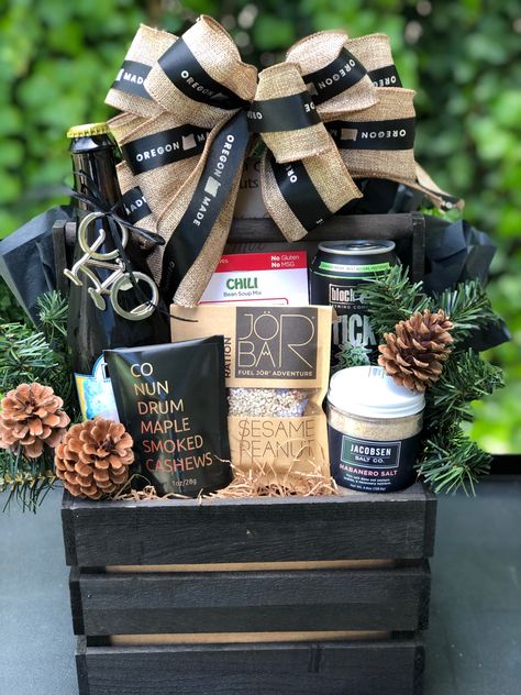 Christmas Gift Baskets For Men, Craft Beer Gift Basket, Beer Gift Basket, Beer Gift Baskets, Food Gifts For Men, Xmas Gift Baskets, Beer Christmas Gifts, Beer Gifts Basket, Beer Basket