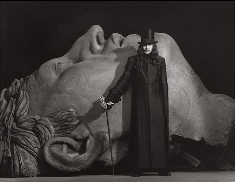 The Falling Man, Herb Ritts, Bram Stoker's Dracula, Francis Ford Coppola, Bram Stoker, Gary Oldman, Anthony Hopkins, Gothic Aesthetic, Film Stills