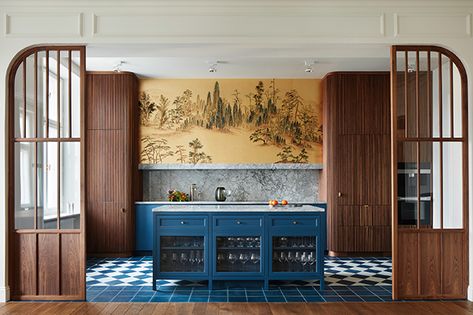 Freelance Interior Designer, De Gournay Wallpaper, Josef Frank, Vogue Living, Yellow Kitchen, Kitchen Trends, Blue Interior, Minimalist Kitchen, Kitchen Colors