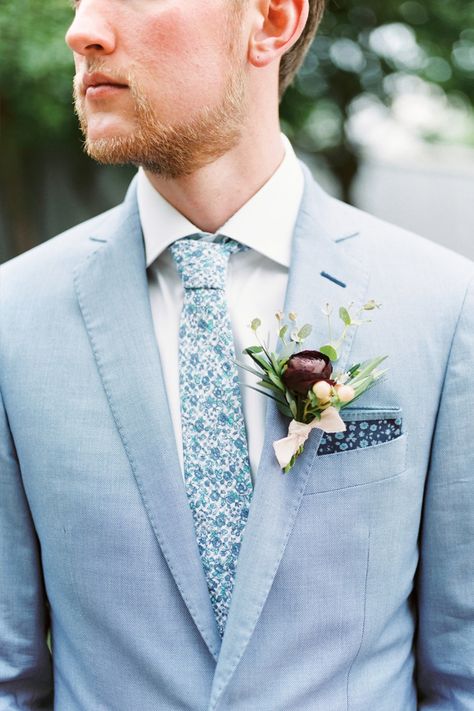 groom in light blue suit and floral tie and pocket square Blue Floral Tie, Light Blue Suit Wedding, Purple Prom Suit, Groom Blue Suit, Blue Tux, Light Blue Suit, Blue Suit Men, Blue Suit Wedding, Light Blue Wedding