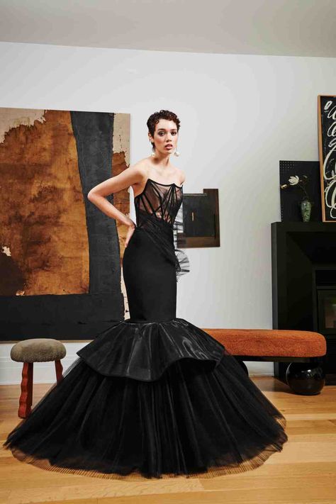 Resort 2024 Collection, Black Tie Attire, Ellie Saab, 90s Runway Fashion, Resort 2024, Ball Skirt, Christian Siriano, Glam Dresses, Beautiful Blouses