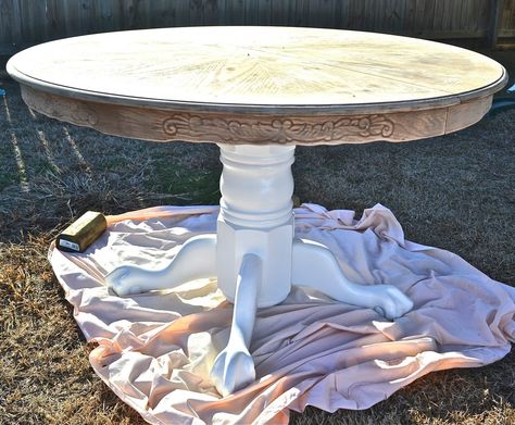 Clawfoot Table Makeover, White Kitchen Table, Office Paint Colors, Dining Table Makeover, Dining Room Makeover, Paint Colors Benjamin Moore, Home Bar Furniture, Shabby Chic Bedrooms, Table Makeover