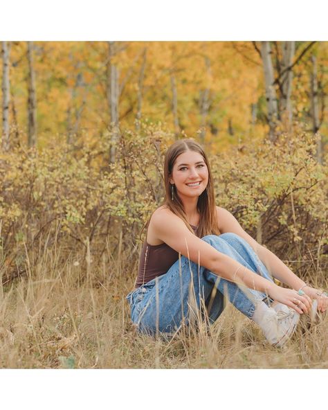 Trading Texas for the mountains of Utah? Yes, please! 🏔️ This senior photoshoot was fall perfection. Elyse's vision was all about showcasing the Utah nature and I think it really delivered. Hey Class of 2025, ready to plan your own dream session? Let's chat! senior: @elyse.engel glam: @looksbydiana 😉 #SeniorPortraits #UtahAdventure #TravelSession #MountainViews #FallColors Utah Nature, Utah Adventures, Class Of 2025, Senior Photoshoot, Let's Chat, Senior Photo, Instagram Worthy, Senior Year, Senior Photos