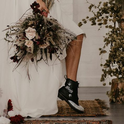 White Docs Wedding, Doc Martens Wedding, Wedding Doc Martens, Dr Martens Wedding, Men Doc Martens, Grungy Wedding, Fantasy Lifestyle, Boots Converse, Cornwall House