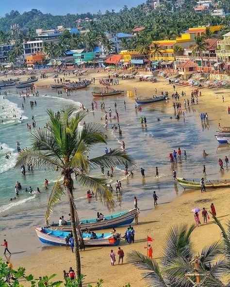 Kovalam Beach in Kerala is a popular coastal destination renowned for its golden sandy shores, clear blue waters, and breathtaking sunset views. Kovalam Beach, Kerala Tour, Kerala Backwaters, Kerala Travel, Kovalam, Kanyakumari, Best Nature Wallpapers, Sand And Sea, Kerala Tourism