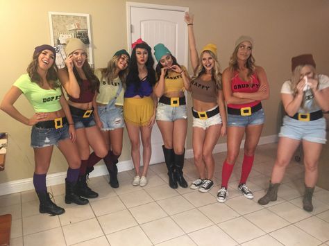 Snow White and her seven dwarfs  #groupcostumes #college Snow White And The Seven Dwarfs Halloween Costume, 7 Dwarfs Aesthetic, Snow White And The Seven Dwarfs Costumes, 7 Dwarfs Costume, Dwarfs Costume, Seven Dwarfs Costume, Snow White Halloween Costume, Cute Couples Costumes, Book Character Day