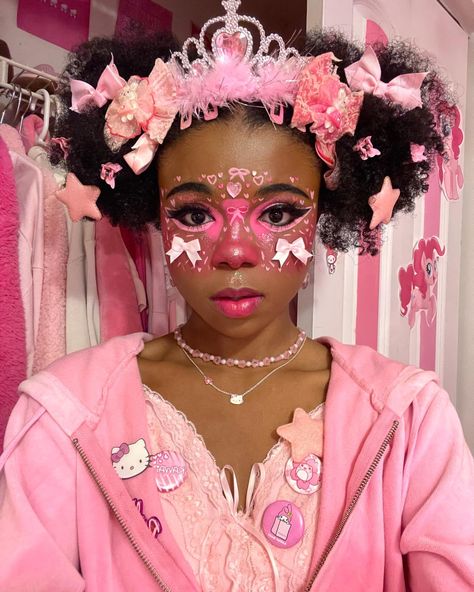 4 looks (^_-)🎀!! I'm done with the spam now!! || #pink #pinkaesthetic #aesthetic #kawaii #kawaiigirl #pinkmakeup #makeup #makeuplook… | Instagram Decora Kei Makeup, Doll Makeup Aesthetic, Kidcore Makeup, Harajuku Makeup, 2020 Makeup, Princess Makeup, Kawaii Makeup, Makeup For Black Skin, Fairy Makeup