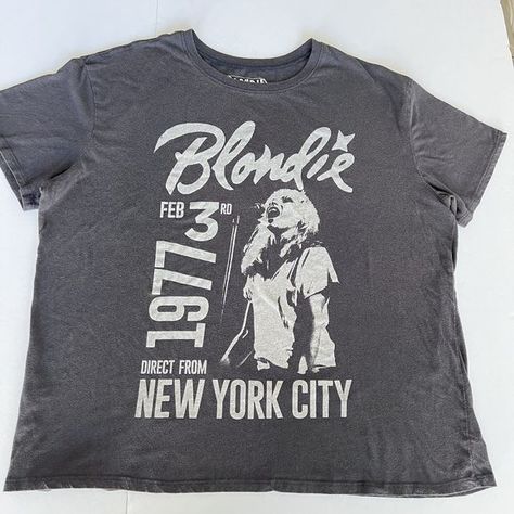 Blondie 1977 New York City Shirt Women’s XL (16-18) Retro Vintage Style Band Tee Blondie Shirt, Blondie Band, 2024 Style, Retro Vintage Style, Band Tees, Shirt Women, Tee Shop, York City, Vintage Style