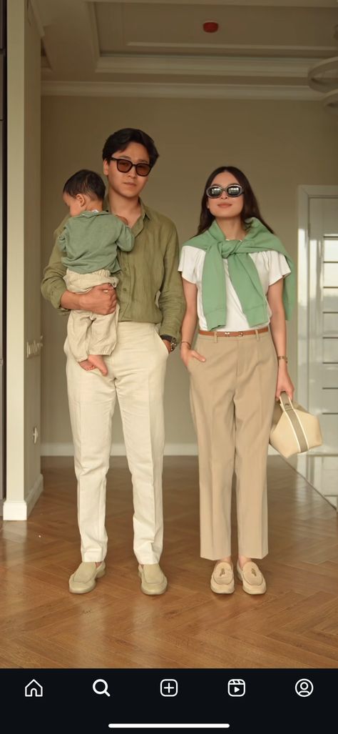 Couple Brown Outfit, Neutral Color Couple Outfits, Couple Co Ord Outfits, Beige And White Couple Outfit, Couple Neutral Outfit, Couple Color Coordination Outfit Ideas, Beige Co Ord Outfit, Matchy Outfit Couple Casual, Matchy Outfit Couple