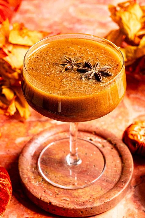 This pumpkin chai manhattan combines the best flavors and spices of fall. Its bourbon, baileys, and Angostura bitters are mixed with pumpkin, brown sugar, and chai tea syrup. It's full of pumpkin and chai flavor and tastes just like Fall in a martini glass! Chai Tea Syrup, Chai Martini, Pumpkin Cocktails, Comfort Ideas, Cream Puff Dessert, Tea Syrup, Puff Dessert, Pumpkin Syrup, Pineapple Mint