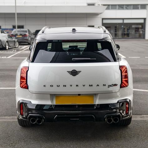 Mini Cooper Country Man, Black Mini Cooper, Mini Cooper Jcw, Big Boyz, Future Transportation, Mini Cooper Countryman, Cooper Countryman, Mini Coopers, Lux Cars