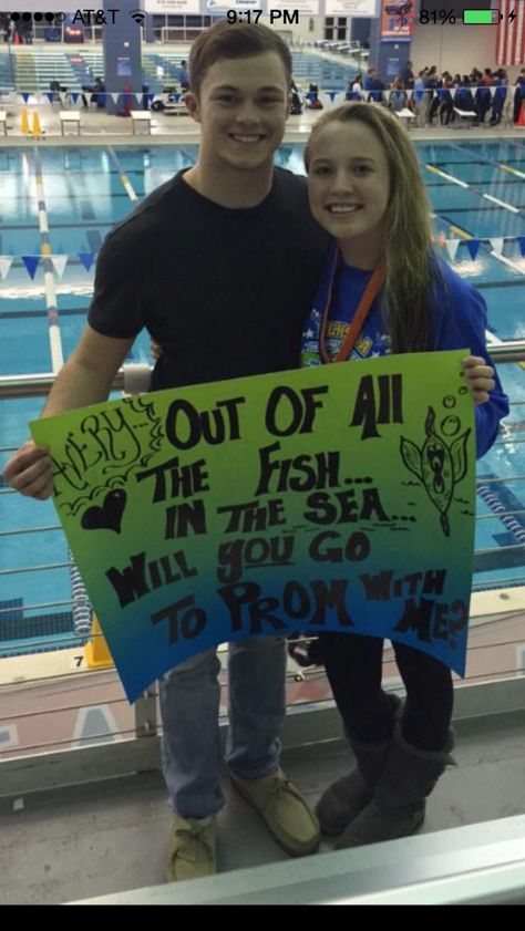 Promposal Swimmer Hoco Proposals, Aquarium Promposal, Swimmer Promposal, Swimming Promposal, Swimmer Girlfriend, Swim Promposal, Beach Promposal, Dance Signs, Cute Hoco Proposals