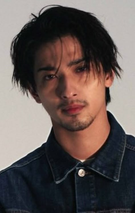 Ryusei Yokohama Boyfriend Material, Japanese Male Hairstyle, Fujii Kaze Boyfriend Material, Asian Guys With Long Hair, Facial Hair Men, Male Haircuts Curly, Yokohama Ryusei, Asian Haircut, People Reference