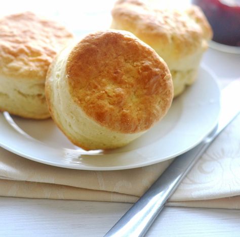 nutmeg Scones With Buttermilk, Scones Buttermilk, Buttermilk Scone, Perfect Scones Recipe, Buttermilk Scone Recipe, Buttermilk Scones, Pie Maker Recipes, Proper Tea, Savory Baked Goods