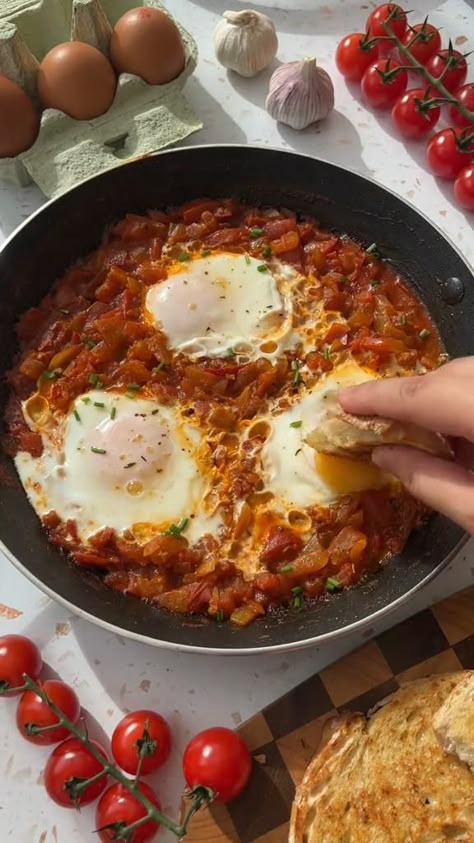 Discover the ultimate brunch dish with Easy One-Pan Shakshuka recipe! This flavorful Mediterranean meal features perfectly poached eggs in a spicy tomato sauce, all cooked in a single pan for easy cleanup. Ideal for brunch or any meal, it's healthy, delicious, and ready in just 30 minutes. Pin this recipe now for a delightful and hassle-free addition to your brunch menu! #Shakshuka #BrunchRecipe #EasyMeals #MediterraneanFood #HealthyEating Click the link in bio to learn more! Credit: mycomfortbakes Shakshuka Recipe, Mediterranean Diet Breakfast, Shakshuka Recipes, Winter Breakfast, Healthy Hacks, Healthy Food Menu, Snacks Ideas, Tasty Recipes Videos, Quick Recipes Snacks