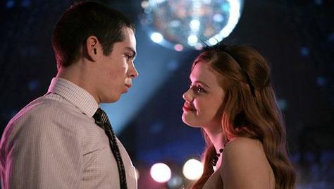 Stiles And Lydia Kiss, Lydia Teen Wolf, Stiles Teen Wolf, Teen Wolf Season 3, Homecoming Dates, Teen Wolf Stydia, Stiles And Lydia, Teen Wolf Seasons, Beacon Hills