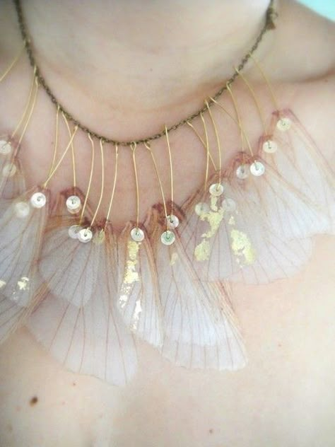 The Most Ethereal Jewelry Ever Wings Necklace, Wing Necklace, Butterfly Jewelry, Diy Schmuck, Bijoux Diy, Butterfly Wings, Jewelry Art, Jewelry Inspiration, Jewelry Crafts