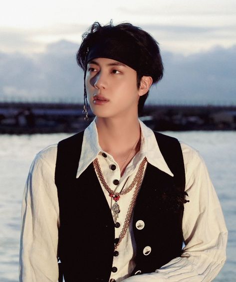 김석지닝⁷ (Slow) Happy Jin Day on Twitter: "@BTStranslation_ Are you kidding me? You are so handsome in your photobook. You look like a celebrity actor 😊😊🤫 https://t.co/SudJ5yWcl9" / Twitter Jin Pic, Jin Bts, Seokjin Bts, Jungkook Abs, Worldwide Handsome, Bts Twt, Bts Jin, Bts Boys, Foto Bts