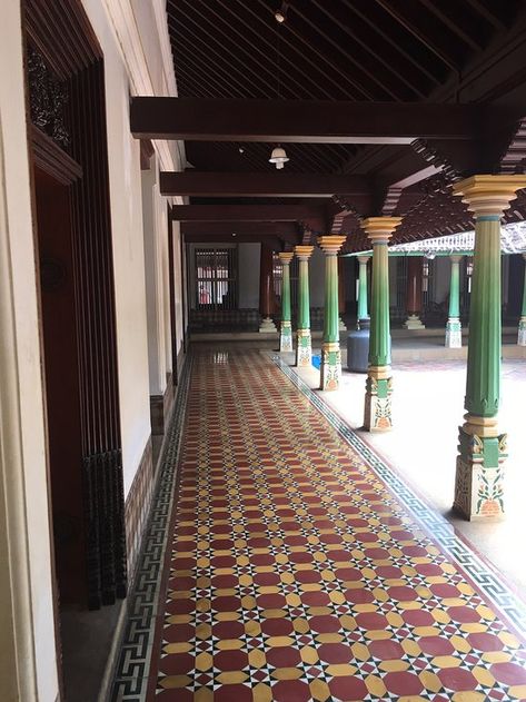 CHETTINAD COURT, KANADUKATHAN, KARAIKUDI - Restaurant Reviews, Photos & Phone Number - Tripadvisor Karaikudi Houses, Imperial Design, Stone Pillars, Store Hacks, Traditional Houses, Restaurant Architecture, Pondicherry, Residential Construction, Thatched Roof