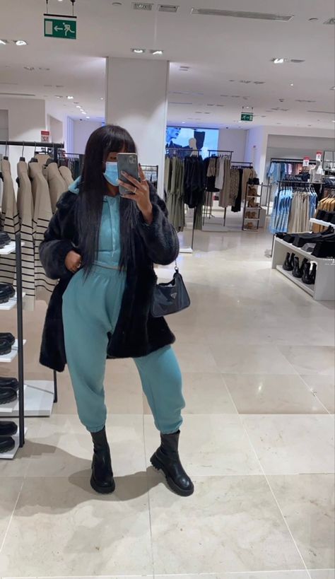 Tracksuit, joggers, boots, prada bag Joggers With Boots, Joggers And Boots, Sweatsuit Outfits Women, Sweatsuit Outfits, Baddie Outfit, Sock Outfits, Flats Outfit, Winter Fashion Outfits Casual, Joggers Outfit