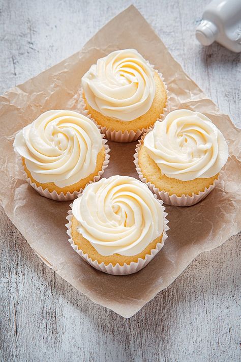 Learn how to make perfect vanilla cupcakes from scratch with this simple recipe. Easy to bake and topped with the best vanilla frosting! Best Vanilla Frosting, Vanilla Cupcakes From Scratch, Cupcake Vanilla, Cupcakes From Scratch, Trendy Recipes, Moist Vanilla Cupcakes, Creaming Method, Easy To Bake, Easy Cupcake Recipes