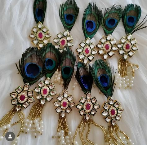 Mens Wedding Favours, Marriage Theme, Peacock Feather Brooch, Indian Wedding Gifts, Indian Wedding Favors, Feather Brooch, Wedding Gifts For Men, Wedding Brooches, Lightning Flash