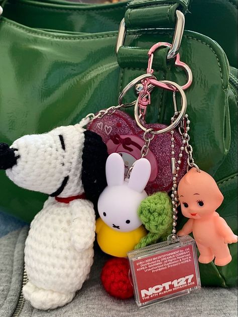 Aesthetic Bag Keychains, Anik Anik Core, Bag Keychain Aesthetic, Anik Anik, Keychain Aesthetic, Inside My Bag, Cute Keychain, Cute Little Things, Essential Bag