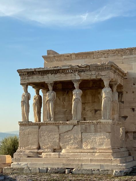 The cariatydes at the acropolis #1 #travel #traveltips #greece #athens Ancient Greek Aesthetic Wallpaper Laptop, Thebes Greece, Athens Aesthetic, Acropolis Greece, Things To Do In Athens, Greek Architecture, Greece Athens, The Acropolis, Italy Tours