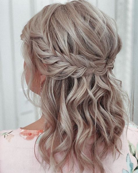 Long Blonde, Braid Hairstyles, Long Blonde Hair, Medium Length, Blonde Hair, A Woman, Blonde, Hairstyles, Hair